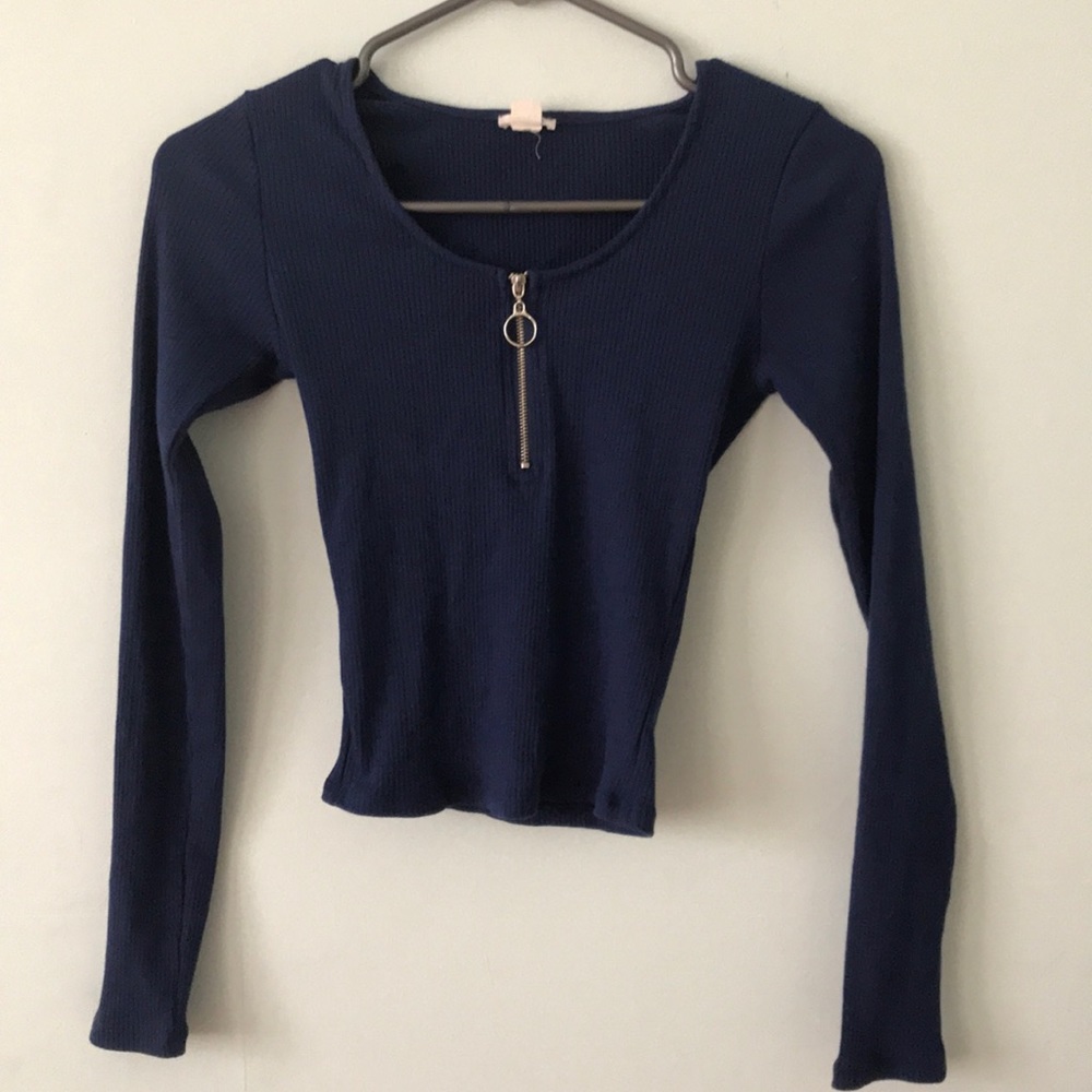 Navy long sleeve tee